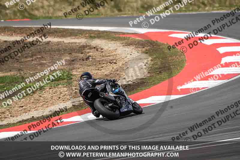 cadwell no limits trackday;cadwell park;cadwell park photographs;cadwell trackday photographs;enduro digital images;event digital images;eventdigitalimages;navarra;no limits trackdays;peter wileman photography;racing digital images;trackday digital images;trackday photos